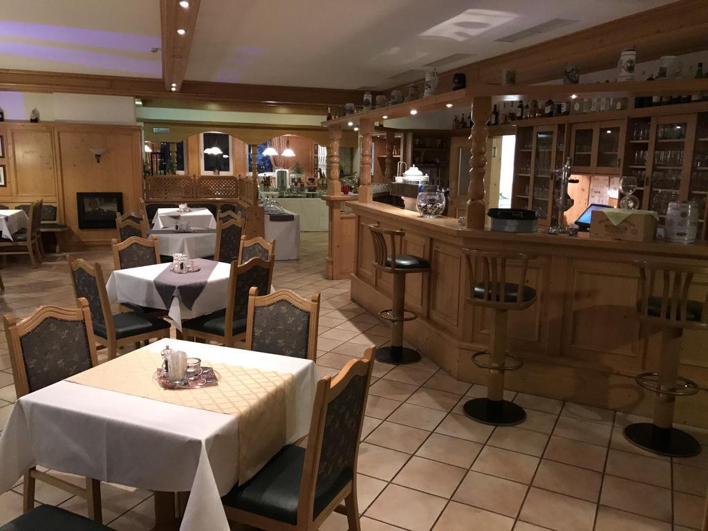 Meister Baer Hotel Wettiner Hof Glauchau Ngoại thất bức ảnh